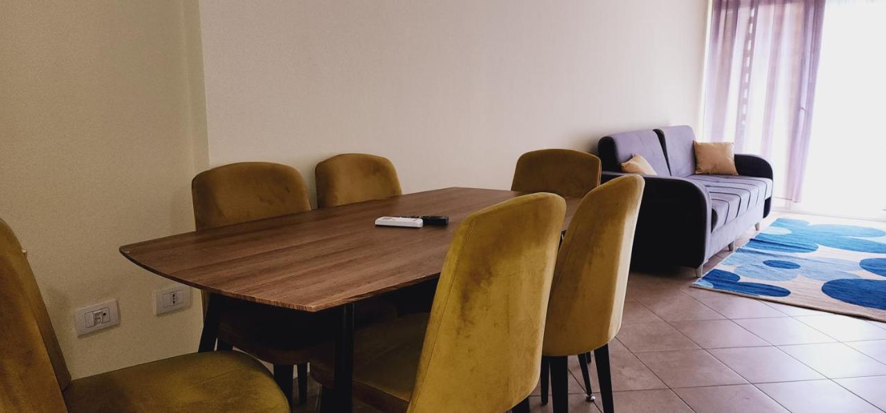 Pleasant Apartment With Free Dedicated Parking In Komuna E Parisit Tirana Esterno foto