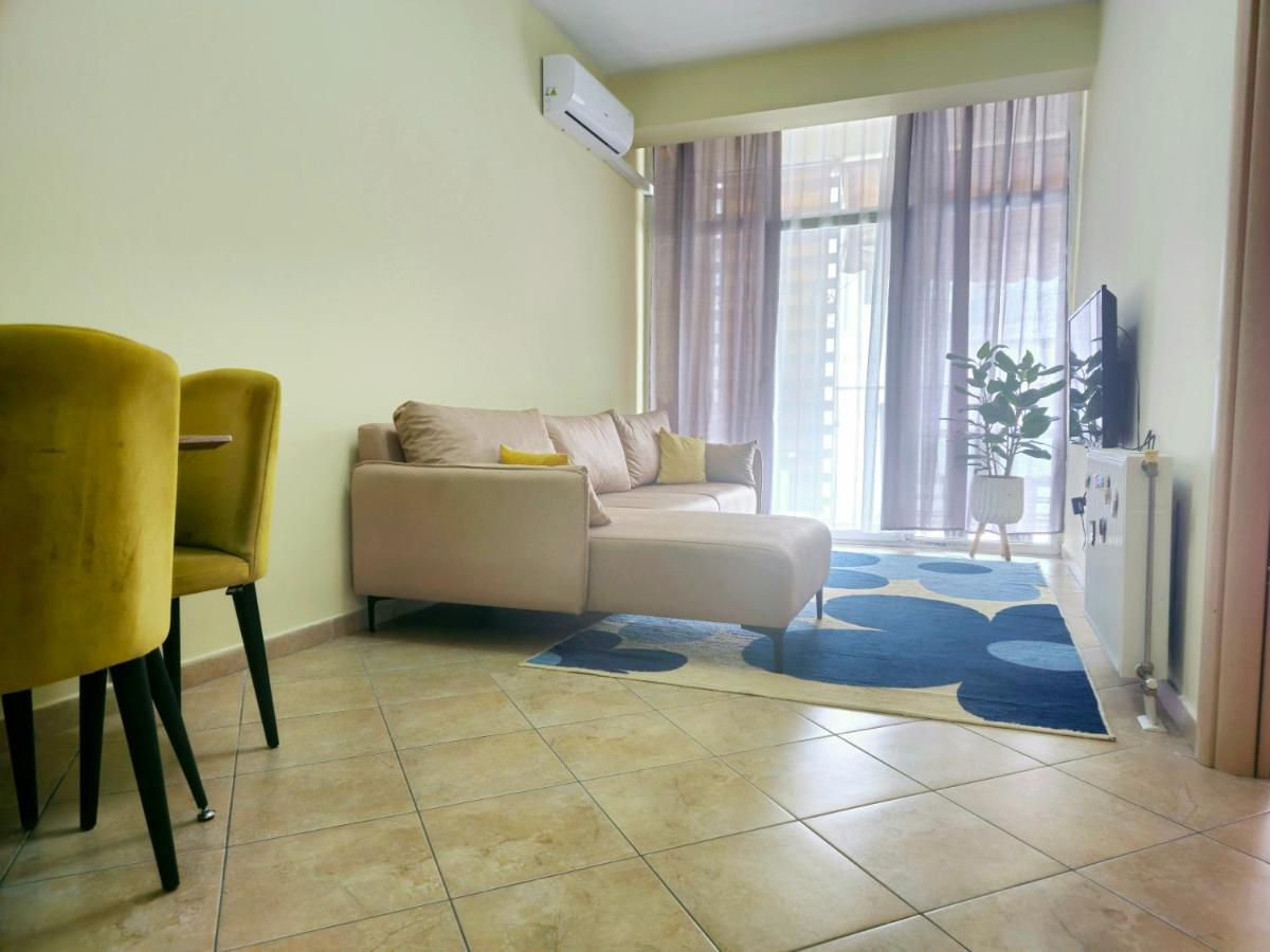 Pleasant Apartment With Free Dedicated Parking In Komuna E Parisit Tirana Esterno foto