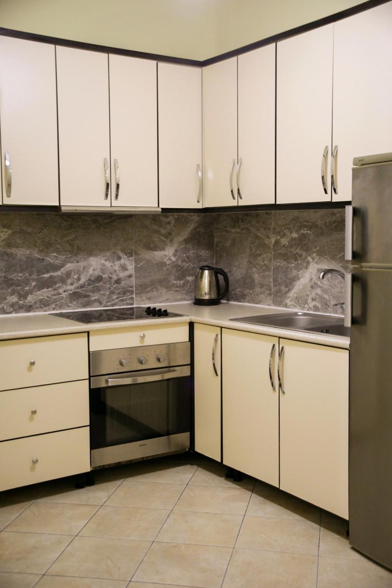 Pleasant Apartment With Free Dedicated Parking In Komuna E Parisit Tirana Esterno foto
